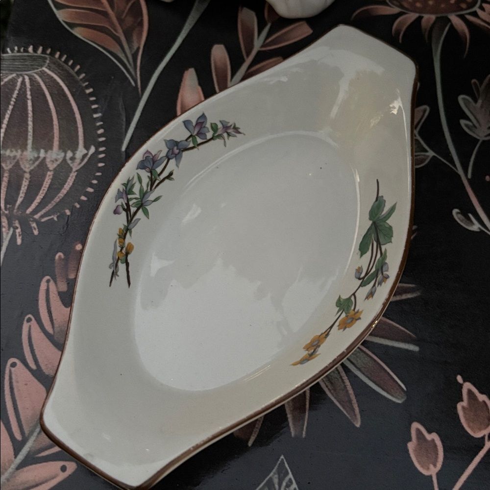 🎀 VINTAGE 🎀 Floral Oval Ceramic Trinket Dish